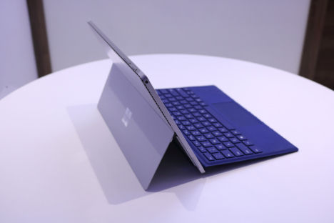 Surface Pro 4 ( i7/16GB/512GB ) + Type Cover 4